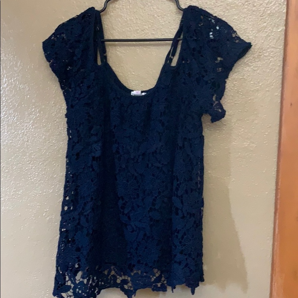 Xhileration cold shoulder lace top